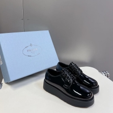 Prada Low Shoes